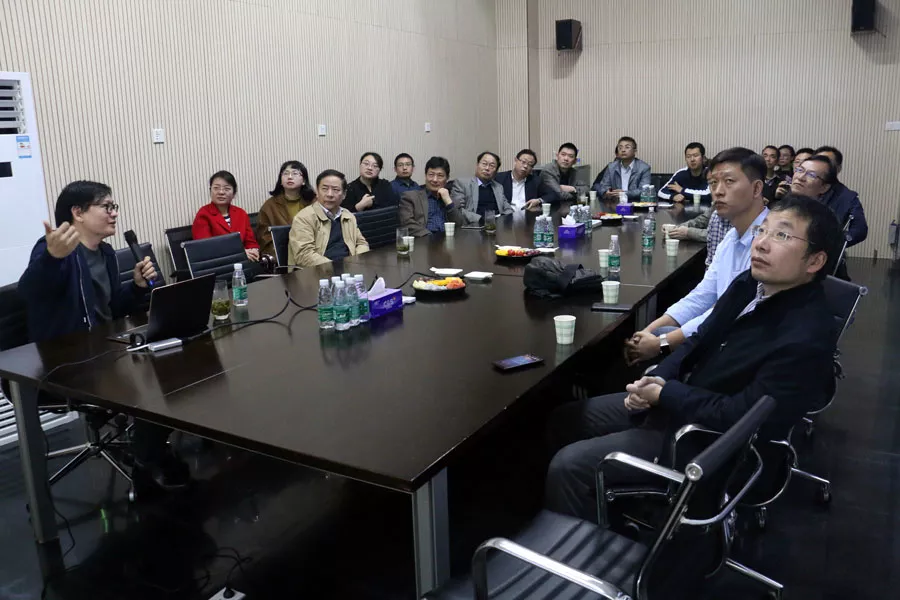 中国输血协会信息化建设工作委员会专家在雪莲花交流未来无偿献血宣传招募模式7.jpg